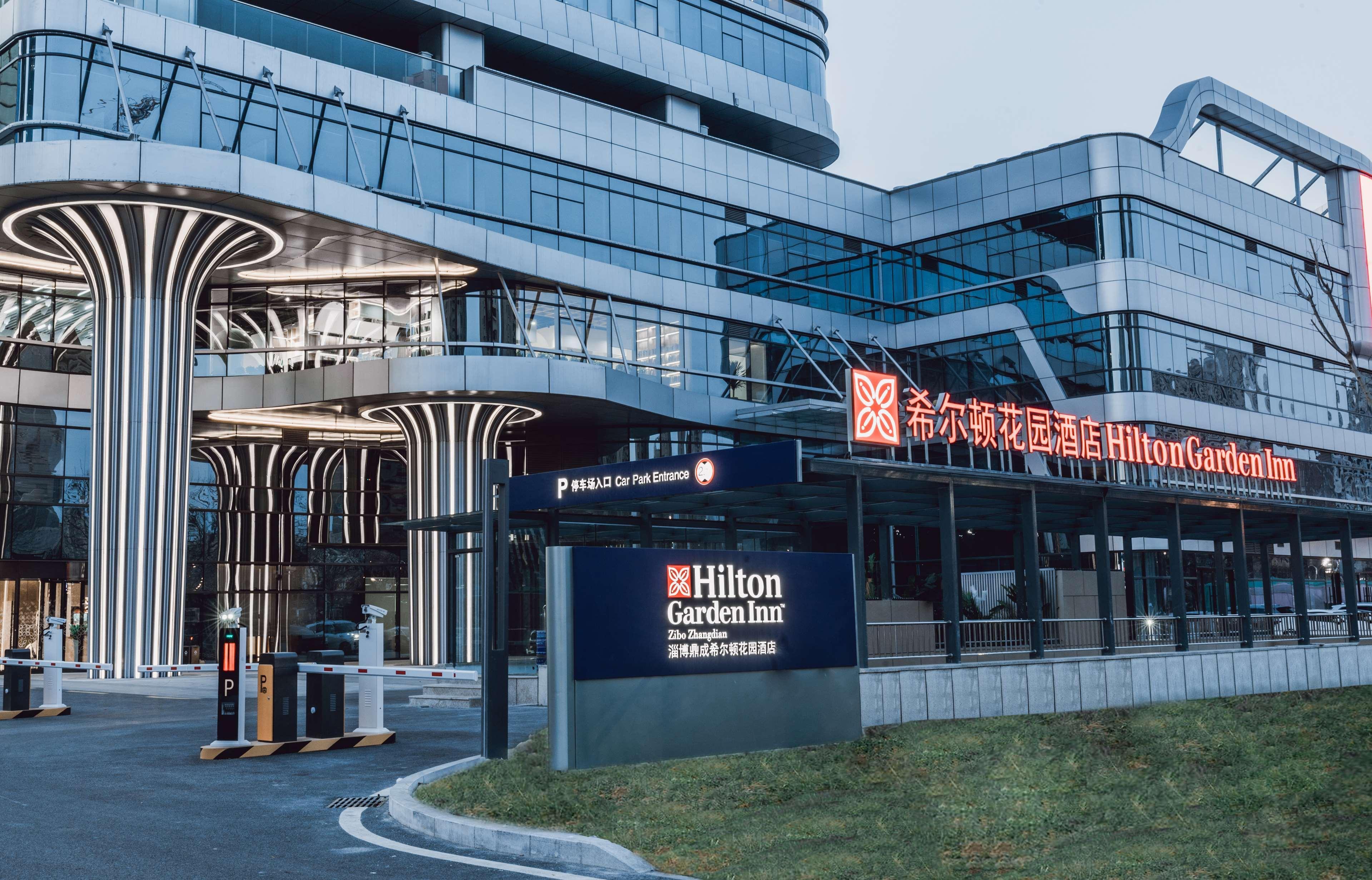 Hilton Garden Inn Zibo Zhangdian Bagian luar foto