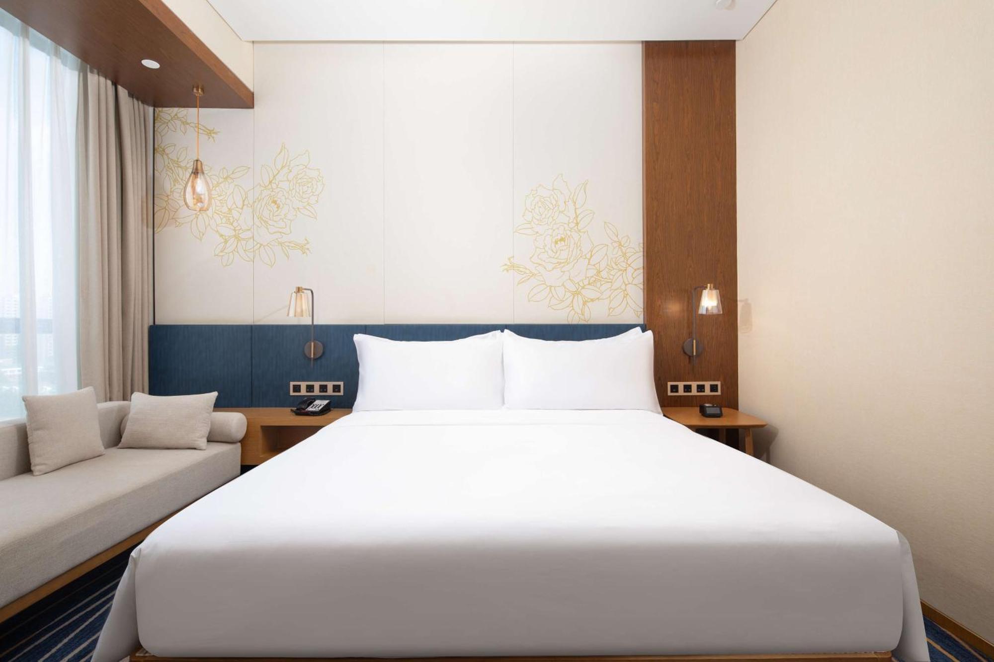 Hilton Garden Inn Zibo Zhangdian Bagian luar foto